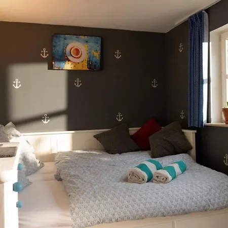 Serene Guest Retreat In Grmitz With Private Entrance 게스트하우스 그로미츠